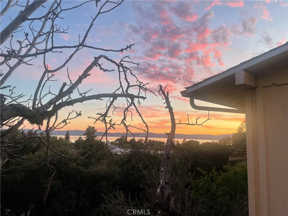 4369 Lakeview Terrace Lucerne, CA 95458