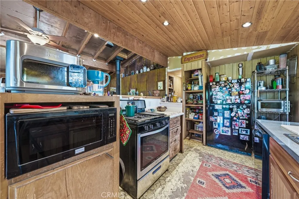 15306 Western Mine Middletown, CA 95461