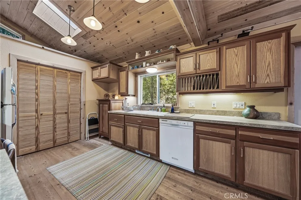 15306 Western Mine Middletown, CA 95461