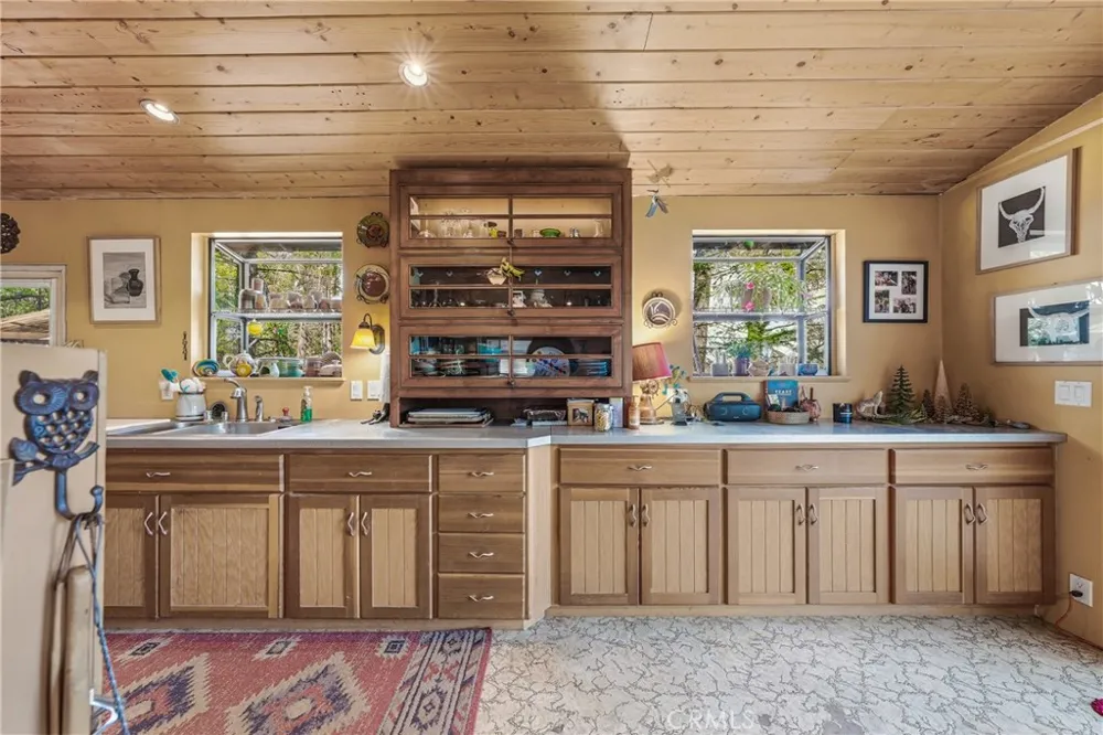 15306 Western Mine Middletown, CA 95461