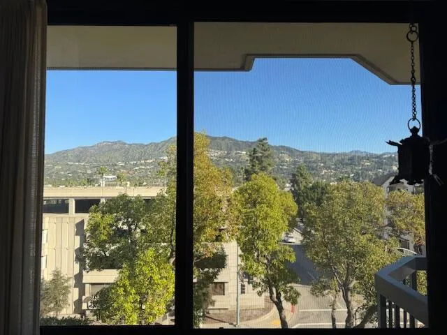 222 Monterey Road #306 Glendale, CA 91206