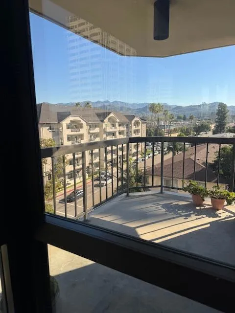 222 Monterey Road #306 Glendale, CA 91206