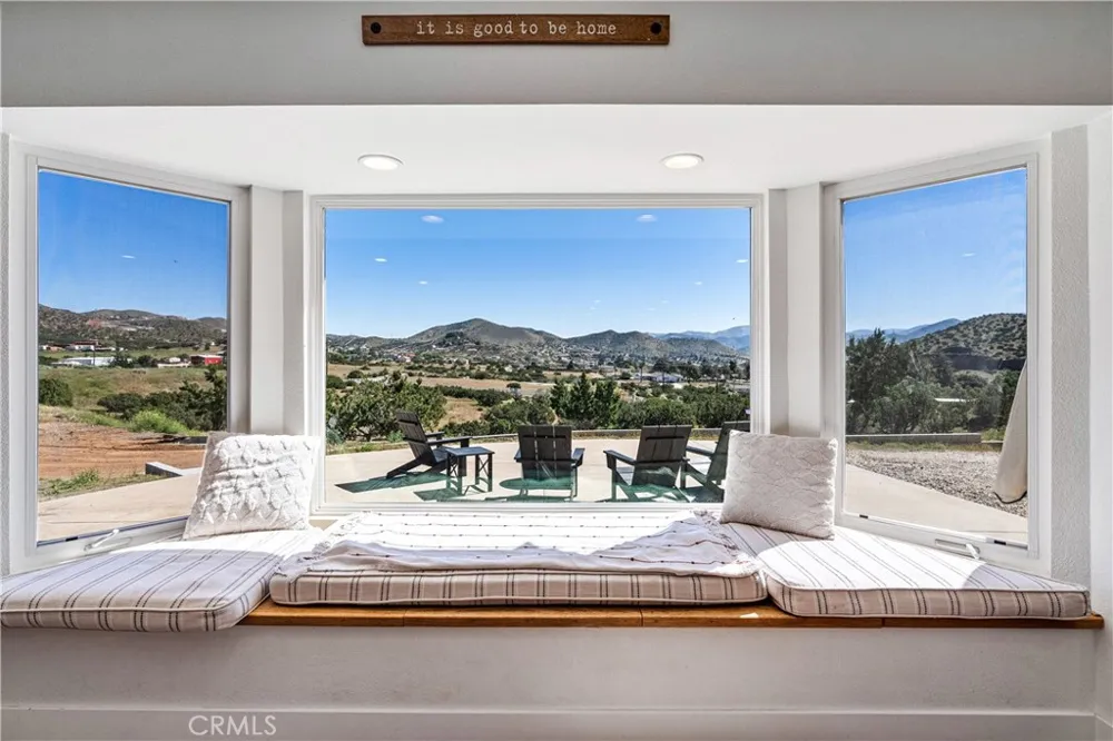2807 Clanfield Acton, CA 93510