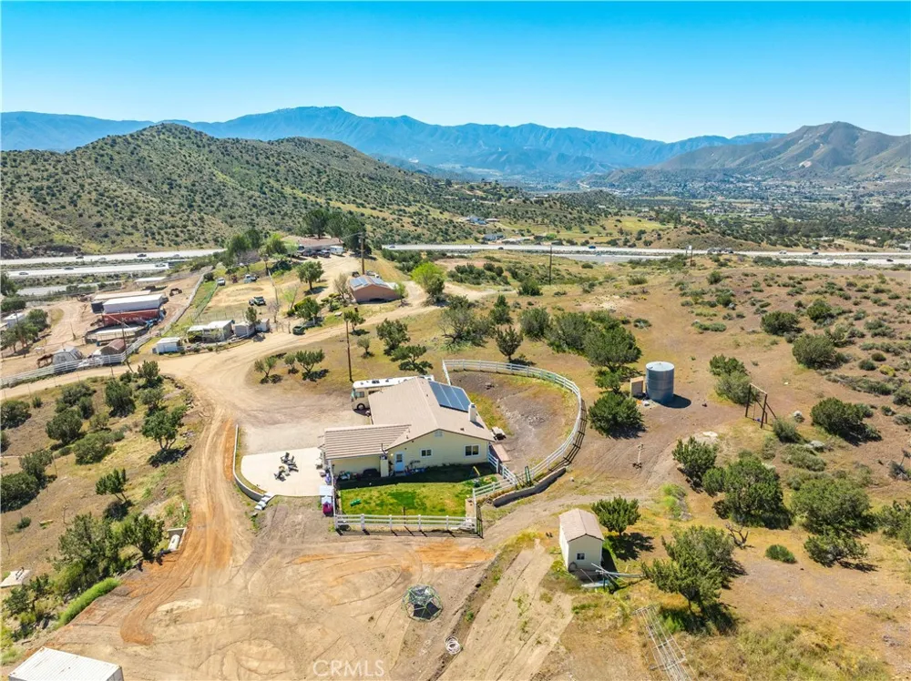 2807 Clanfield Acton, CA 93510