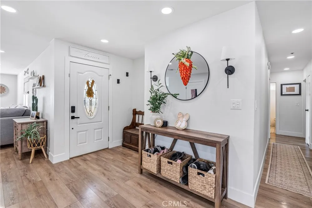 2807 Clanfield Acton, CA 93510