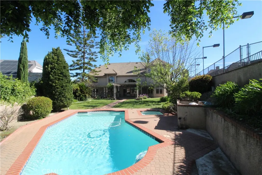 25462 Gallup Circle Laguna Hills, CA 92653