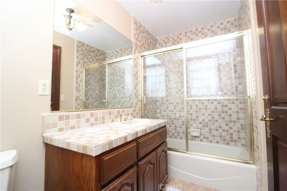 25462 Gallup Circle Laguna Hills, CA 92653