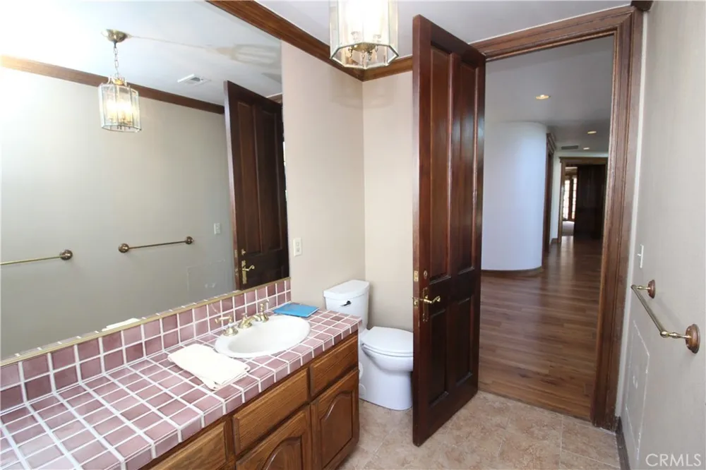 25462 Gallup Circle Laguna Hills, CA 92653
