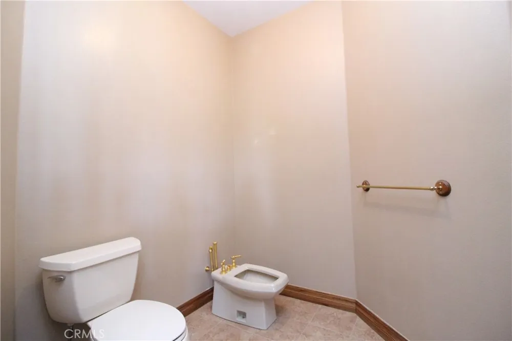 25462 Gallup Circle Laguna Hills, CA 92653