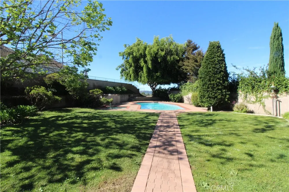 25462 Gallup Circle Laguna Hills, CA 92653
