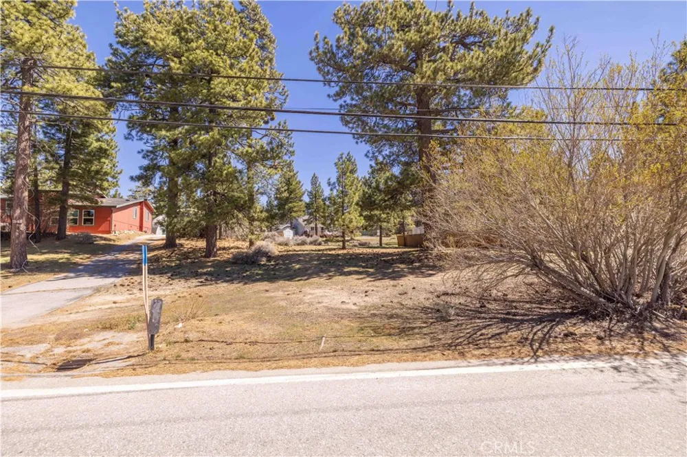 351 Edgemoor Big Bear Lake, CA 92315
