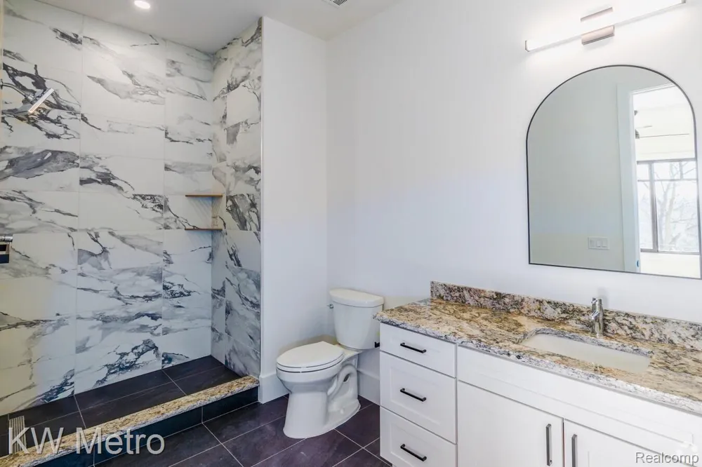 120 E Liberty Street #203 Milford Village, MI 48381
