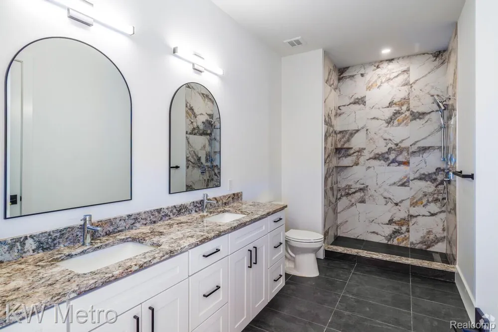 120 E Liberty Street #203 Milford Village, MI 48381