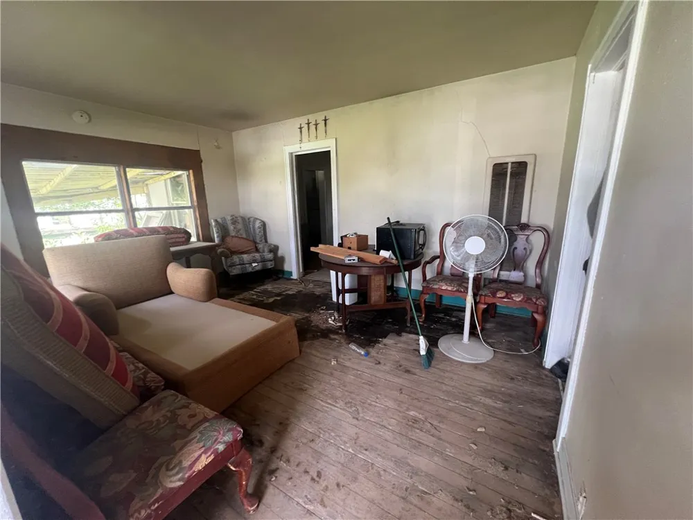 107 Gallia Street Woodsboro, TX 78393