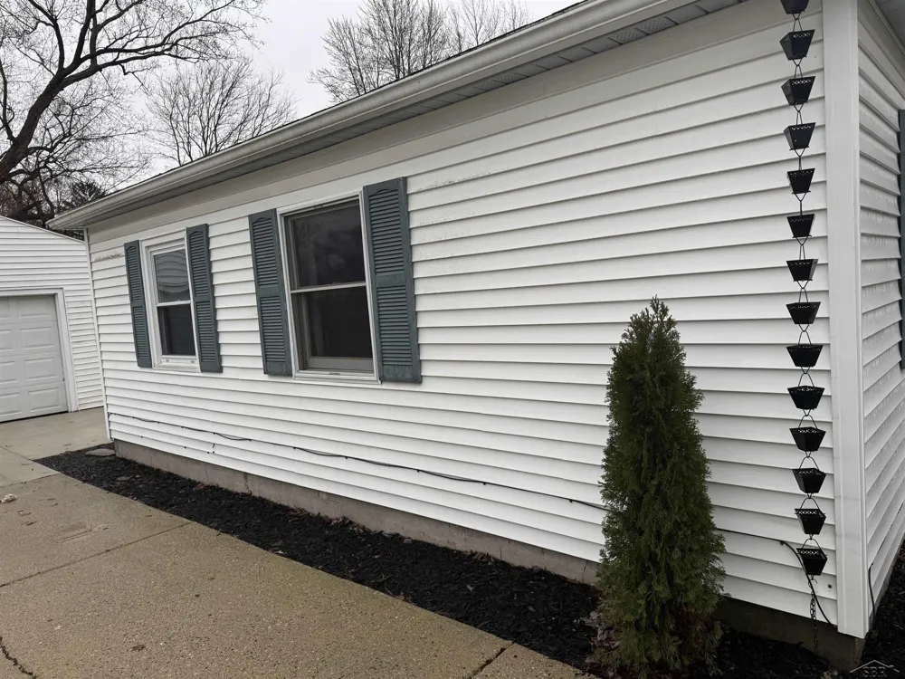 2028 AUBURN STREET Delhi Charter Township, MI 48842