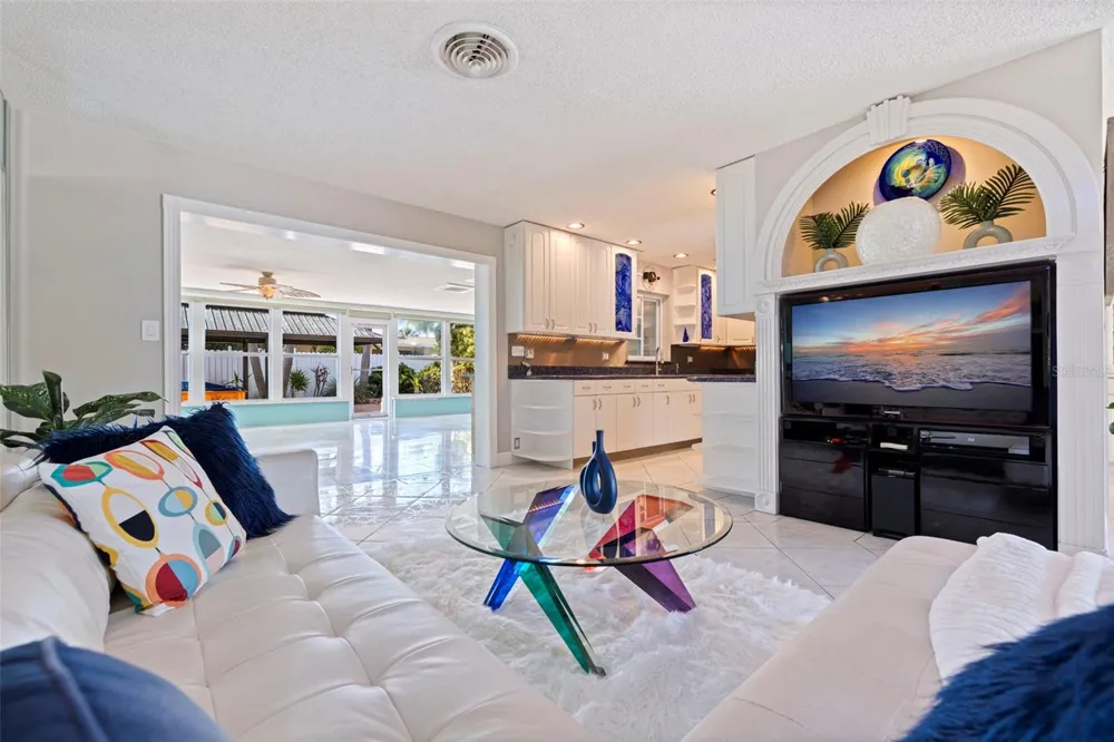 290 1ST STREET W Tierra Verde, FL 33715