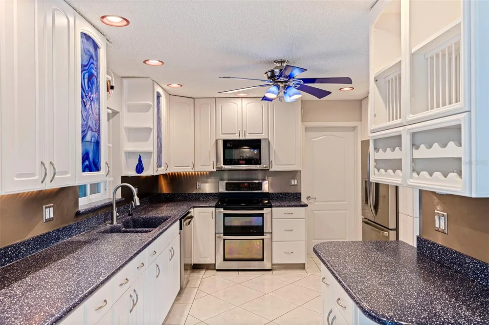 290 1ST STREET W Tierra Verde, FL 33715