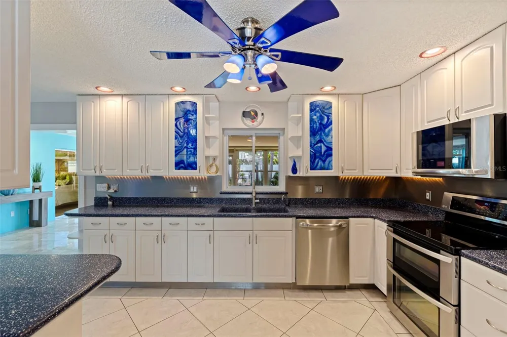 290 1ST STREET W Tierra Verde, FL 33715