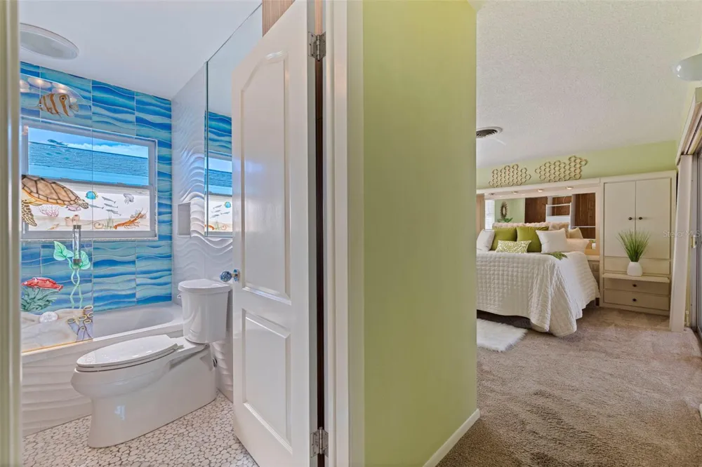 290 1ST STREET W Tierra Verde, FL 33715