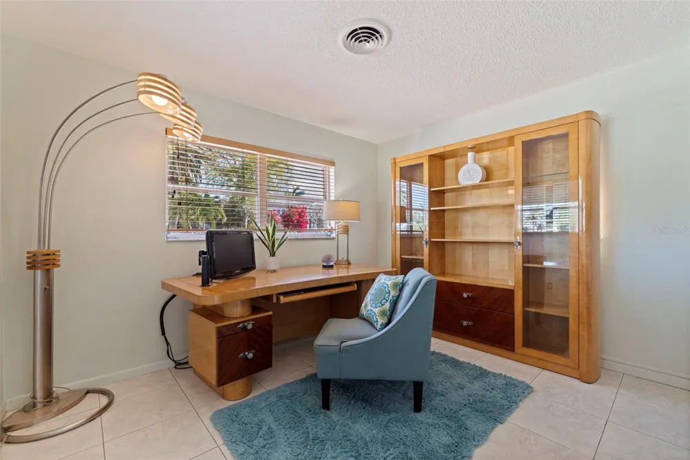 290 1ST STREET W Tierra Verde, FL 33715