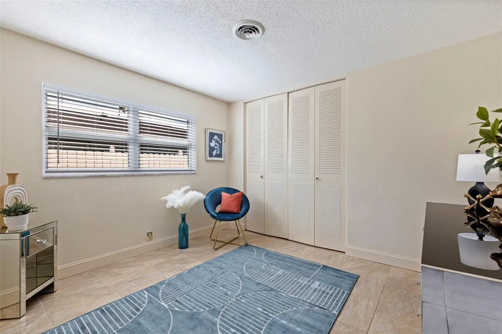290 1ST STREET W Tierra Verde, FL 33715