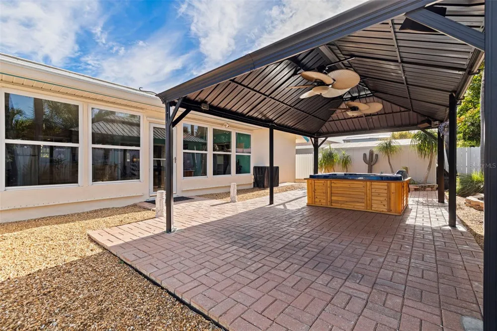 290 1ST STREET W Tierra Verde, FL 33715