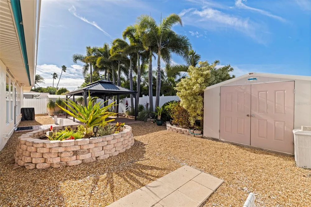 290 1ST STREET W Tierra Verde, FL 33715