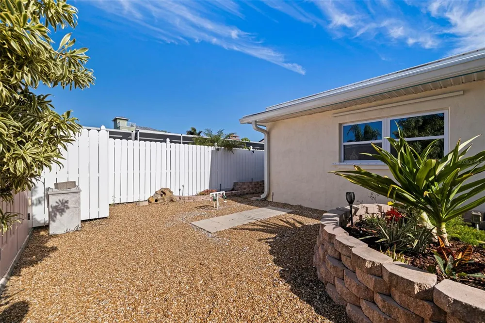 290 1ST STREET W Tierra Verde, FL 33715