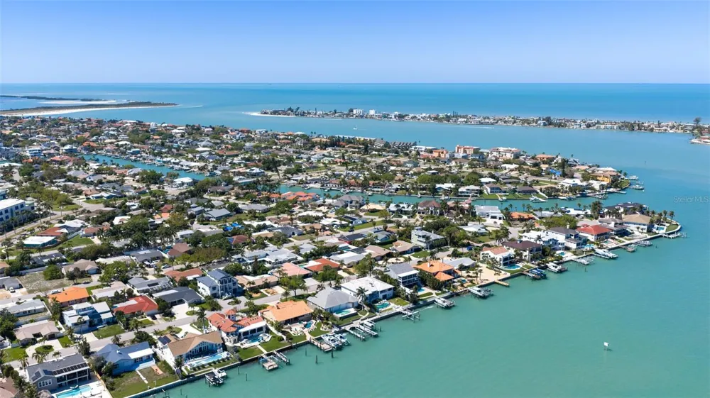 290 1ST STREET W Tierra Verde, FL 33715