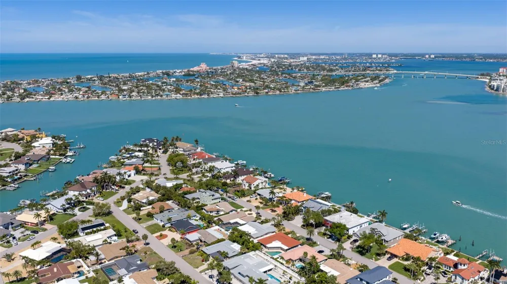 290 1ST STREET W Tierra Verde, FL 33715