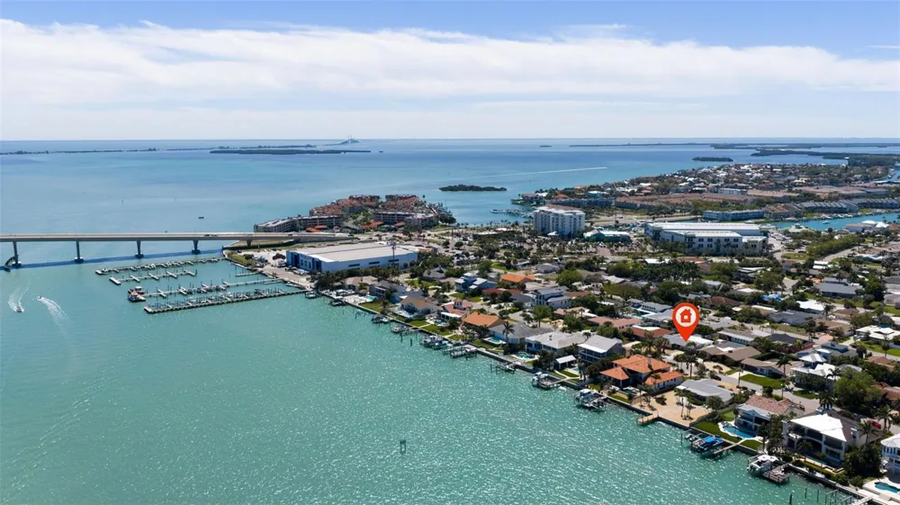 290 1ST STREET W Tierra Verde, FL 33715