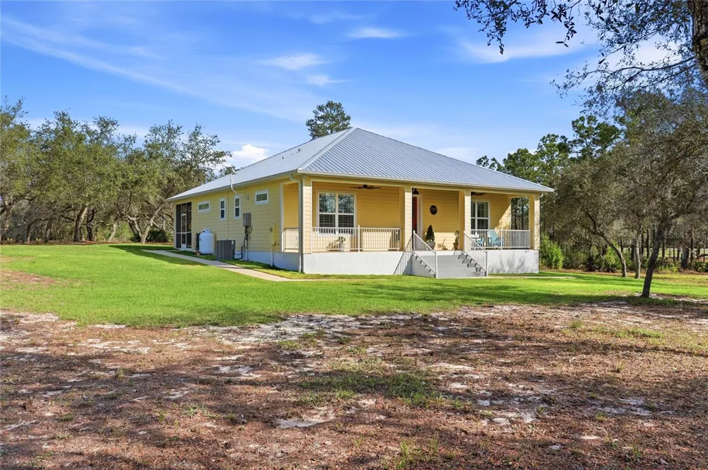 2204 R E BYRD ROAD Frostproof, FL 33843