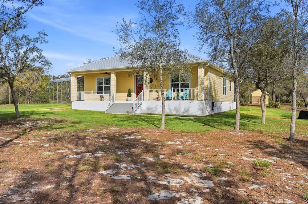 2204 R E BYRD ROAD Frostproof, FL 33843