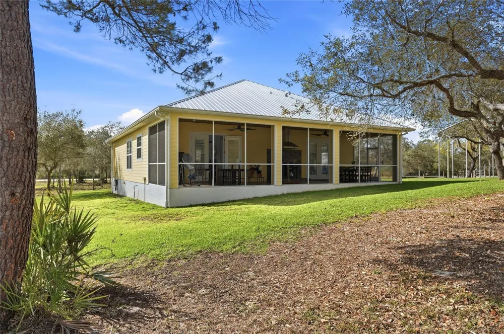 2204 R E BYRD ROAD Frostproof, FL 33843