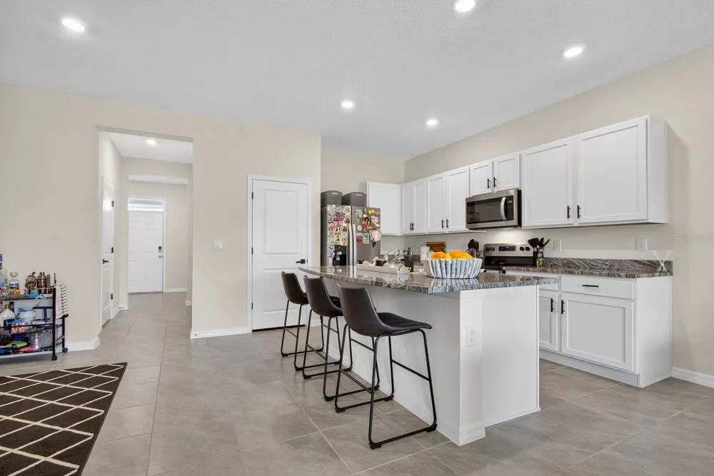 350 MANGROVE SHADE CIRCLE Apollo Beach, FL 33572