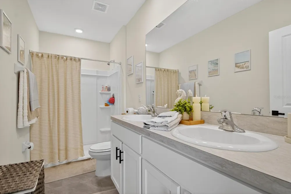 350 MANGROVE SHADE CIRCLE Apollo Beach, FL 33572
