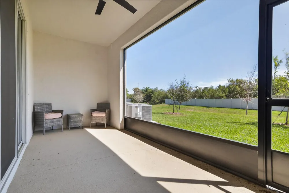 350 MANGROVE SHADE CIRCLE Apollo Beach, FL 33572