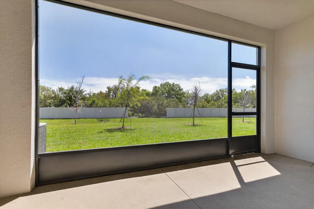 350 MANGROVE SHADE CIRCLE Apollo Beach, FL 33572