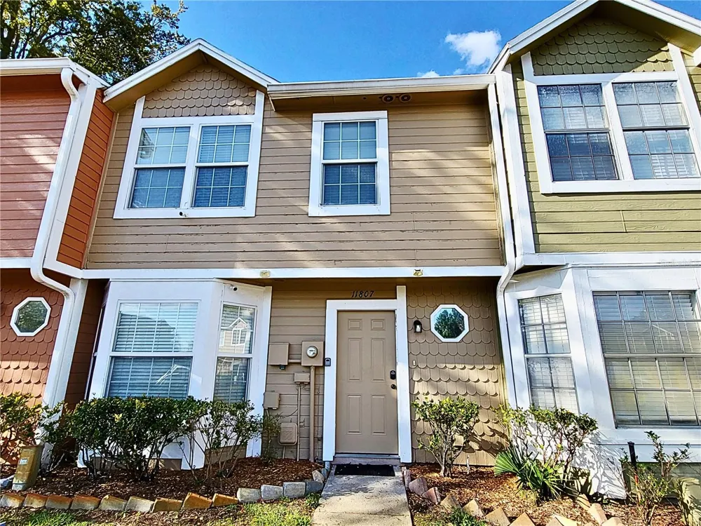 11807 MINTWOOD COURT Orlando, FL 32837