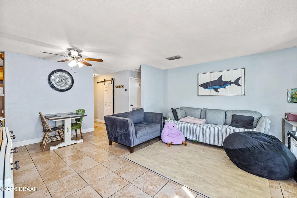 2821 Oak Lea Drive South Daytona, FL 32119