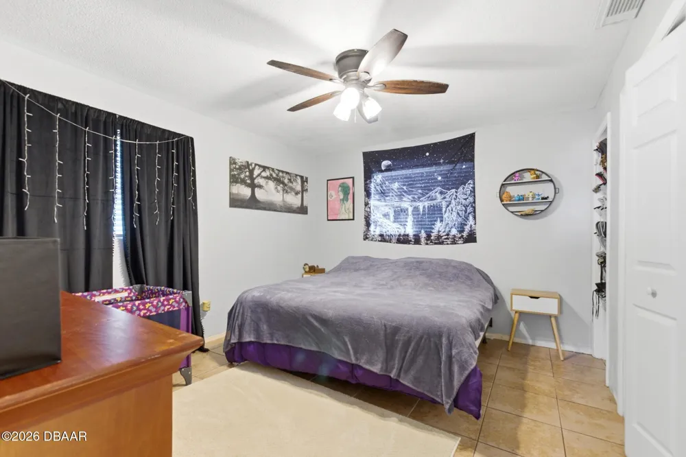 2821 Oak Lea Drive South Daytona, FL 32119