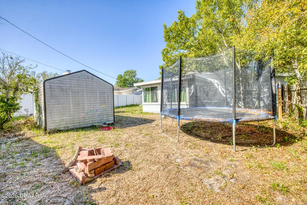 2821 Oak Lea Drive South Daytona, FL 32119