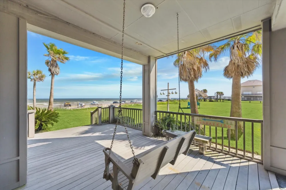 1 Blue Heron Cir Drive Jamaica Beach, TX 77554