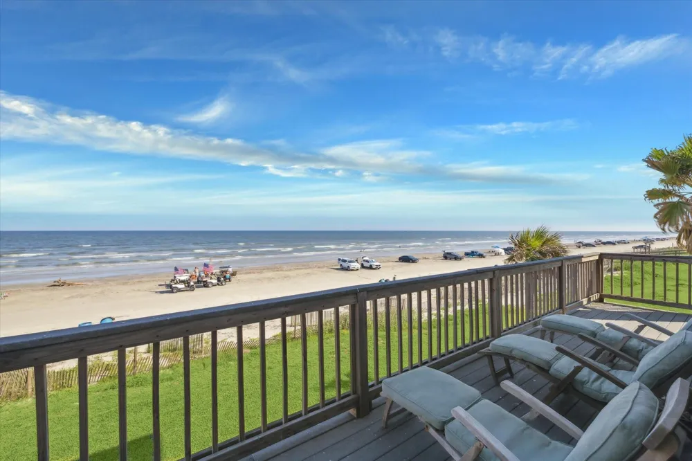 1 Blue Heron Cir Drive Jamaica Beach, TX 77554