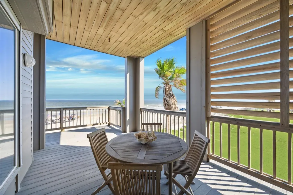 1 Blue Heron Cir Drive Jamaica Beach, TX 77554