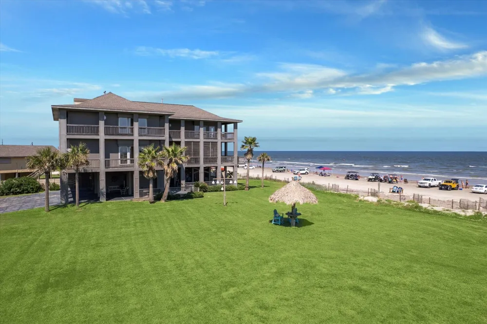 1 Blue Heron Cir Drive Jamaica Beach, TX 77554