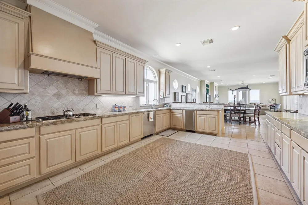 1 Blue Heron Cir Drive Jamaica Beach, TX 77554