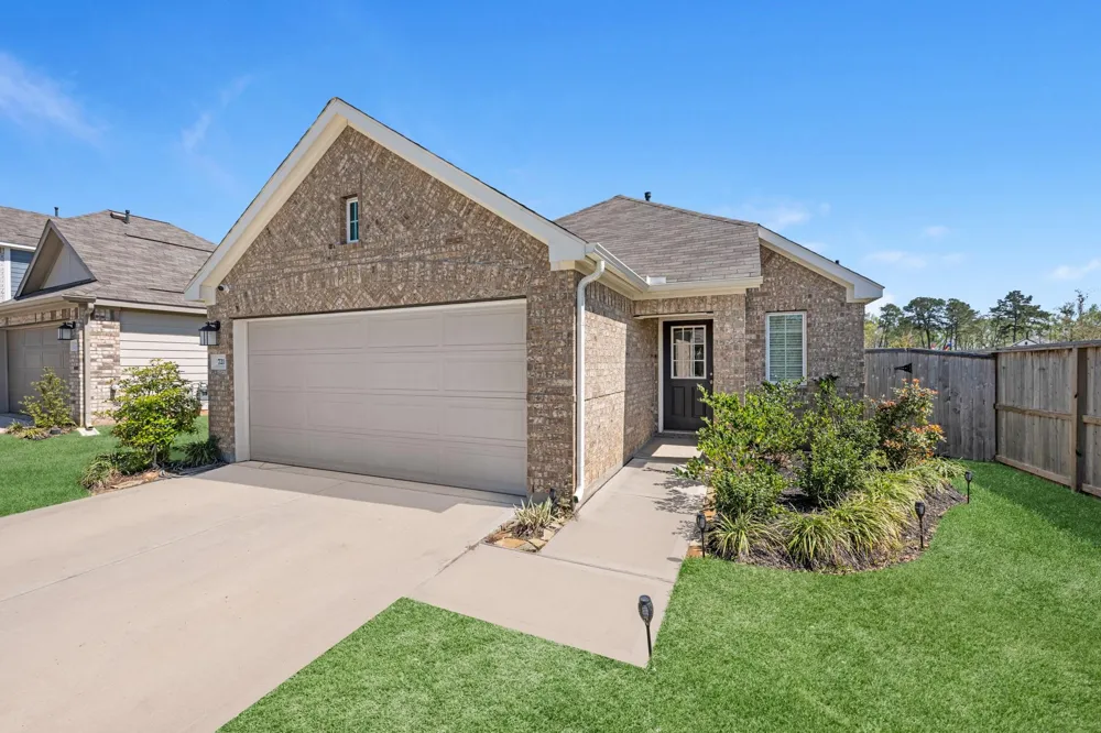 721 Roaring Falls Drive Willis, TX 77378