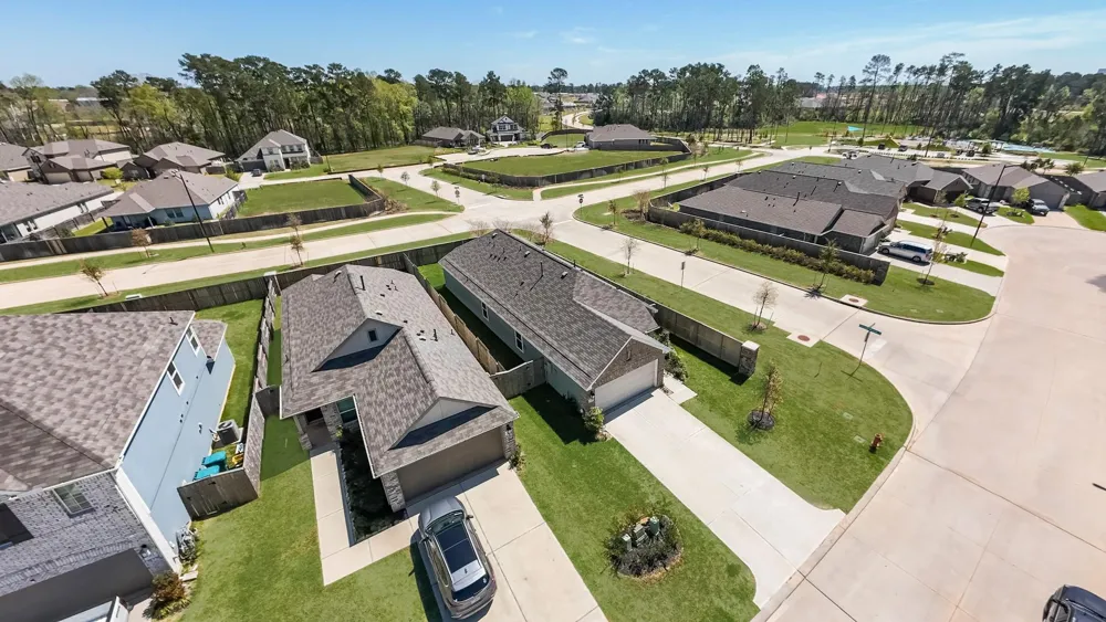 721 Roaring Falls Drive Willis, TX 77378