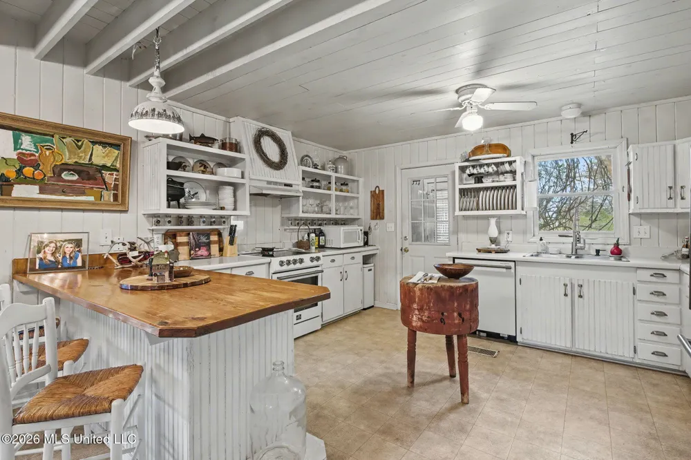 392 Sycamore Road Coldwater, MS 38618